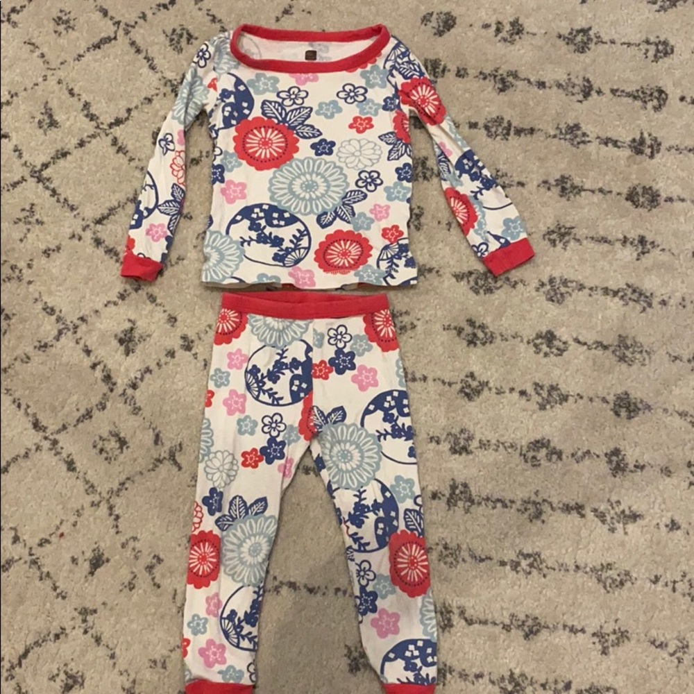 Tea collection pajamas size 3